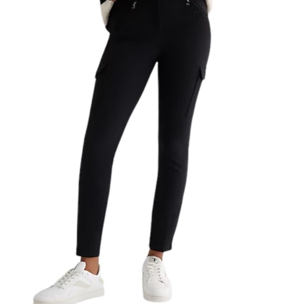 Express Skinny Cargo Pants | Black | Size 2R | NWT | Stretch Fit | Sleek |